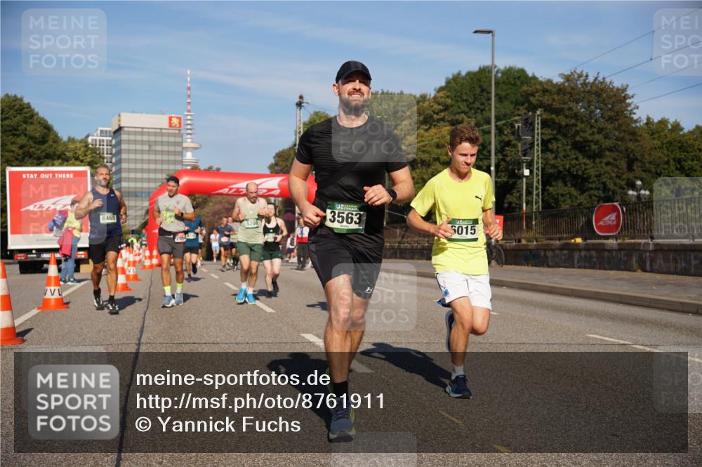 07.09.2025 - BARMER Alsterlauf Yannick Fuchs http://msf.ph/oto/8761911 07.09.2025 09:40:53 Laufen 8469, 5208, 3563, 6015 meine-sportfotos.de