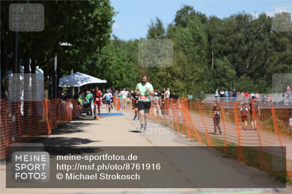 07.09.2025 - 19. Norderstedt Triathlon Michael Strokosch http://msf.ph/oto/8761916 07.09.2025 13:17:44 Laufen 777 meine-sportfotos.de