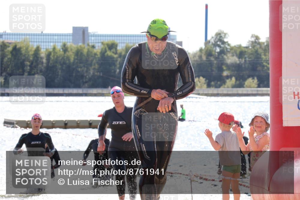 07.09.2025 - 19. Norderstedt Triathlon Luisa Fischer http://msf.ph/oto/8761941 07.09.2025 14:23:27 Schwimmen 437, 453, 1490 meine-sportfotos.de