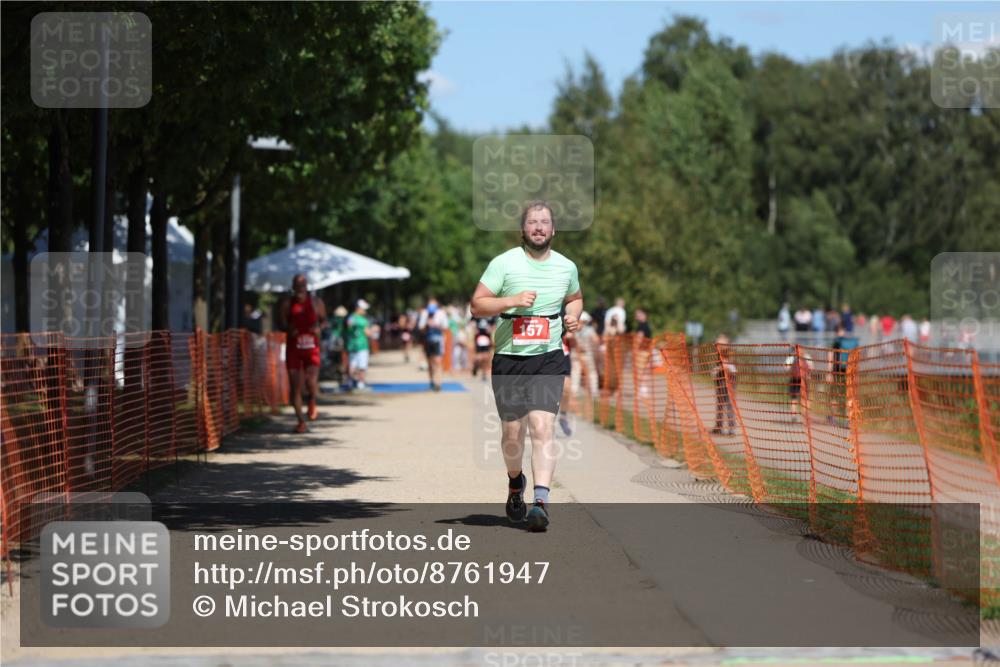 07.09.2025 - 19. Norderstedt Triathlon Michael Strokosch http://msf.ph/oto/8761947 07.09.2025 13:17:49 Laufen 157 meine-sportfotos.de