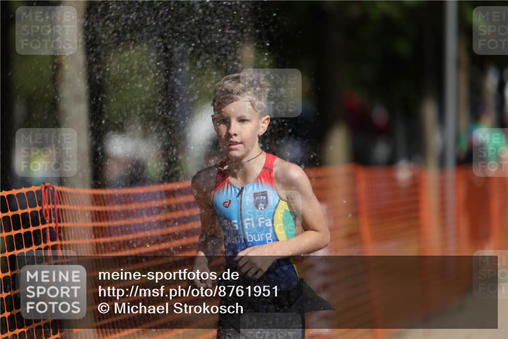07.09.2025 - 19. Norderstedt Triathlon Michael Strokosch http://msf.ph/oto/8761951 07.09.2025 11:15:09 Laufen 98 meine-sportfotos.de
