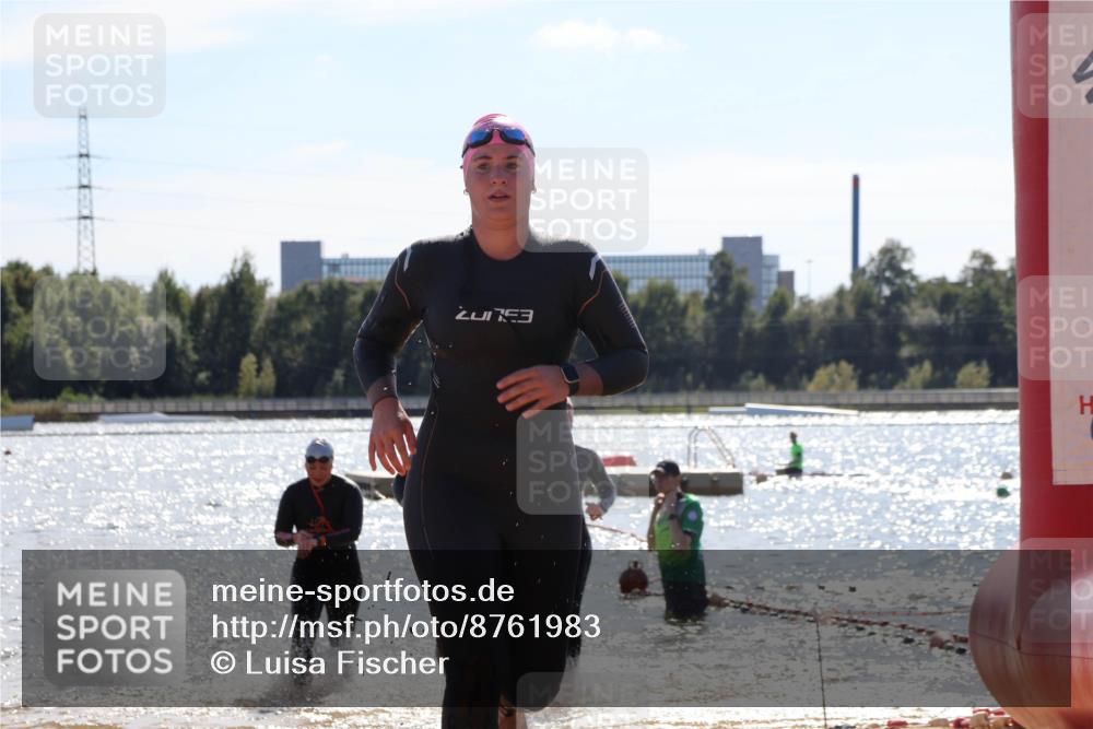 07.09.2025 - 19. Norderstedt Triathlon Luisa Fischer http://msf.ph/oto/8761983 07.09.2025 14:23:31 Schwimmen 437, 453, 1424, 1486, 1490 meine-sportfotos.de