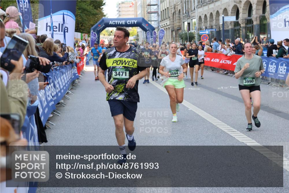 07.09.2025 - BARMER Alsterlauf Strokosch-Dieckow http://msf.ph/oto/8761993 07.09.2025 10:12:33 Ziel 2007, 2041, 2049, 2077, 2432, 2462, 2560, 2649, 2707, 3182, 3353, 3580, 3640, 4397, 4462, 4571, 4572, 4577, 4789, 4950, 5919, 8046, 8058, 8060, 8125 meine-sportfotos.de
