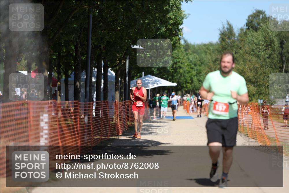 07.09.2025 - 19. Norderstedt Triathlon Michael Strokosch http://msf.ph/oto/8762008 07.09.2025 13:17:52 Laufen 157, 239, 1216 meine-sportfotos.de