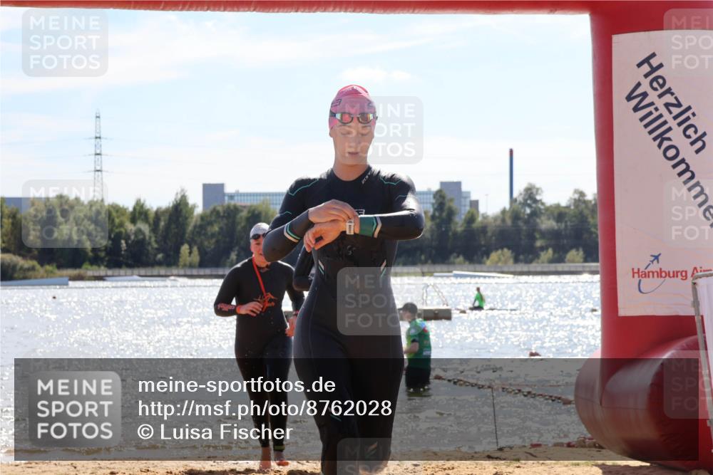 07.09.2025 - 19. Norderstedt Triathlon Luisa Fischer http://msf.ph/oto/8762028 07.09.2025 14:23:34 Schwimmen 437, 453, 1424, 1486, 1490 meine-sportfotos.de