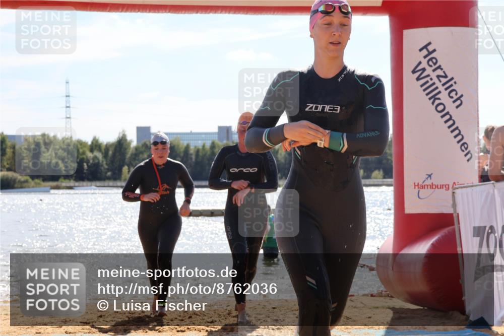 07.09.2025 - 19. Norderstedt Triathlon Luisa Fischer http://msf.ph/oto/8762036 07.09.2025 14:23:34 Schwimmen 437, 453, 1424, 1486, 1490 meine-sportfotos.de