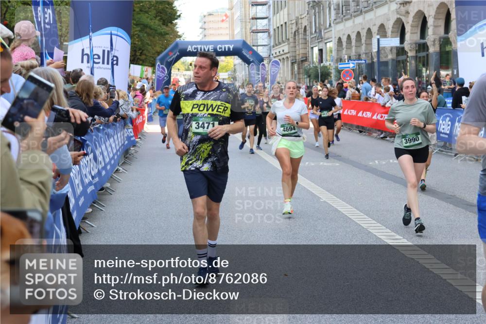 07.09.2025 - BARMER Alsterlauf Strokosch-Dieckow http://msf.ph/oto/8762086 07.09.2025 10:12:32 Ziel 2007, 2041, 2049, 2432, 2462, 2560, 2649, 2707, 3182, 3353, 3580, 3640, 4100, 4397, 4462, 4571, 4572, 4577, 4789, 5919, 8046, 8058, 8060, 8125 meine-sportfotos.de