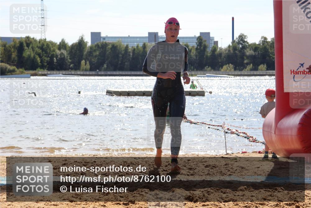 07.09.2025 - 19. Norderstedt Triathlon Luisa Fischer http://msf.ph/oto/8762100 07.09.2025 14:25:38 Schwimmen 464 meine-sportfotos.de