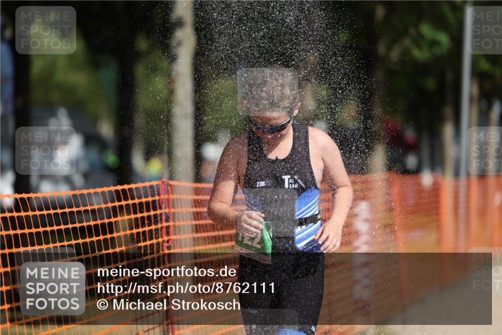 07.09.2025 - 19. Norderstedt Triathlon Michael Strokosch http://msf.ph/oto/8762111 07.09.2025 11:15:35 Laufen 122 meine-sportfotos.de