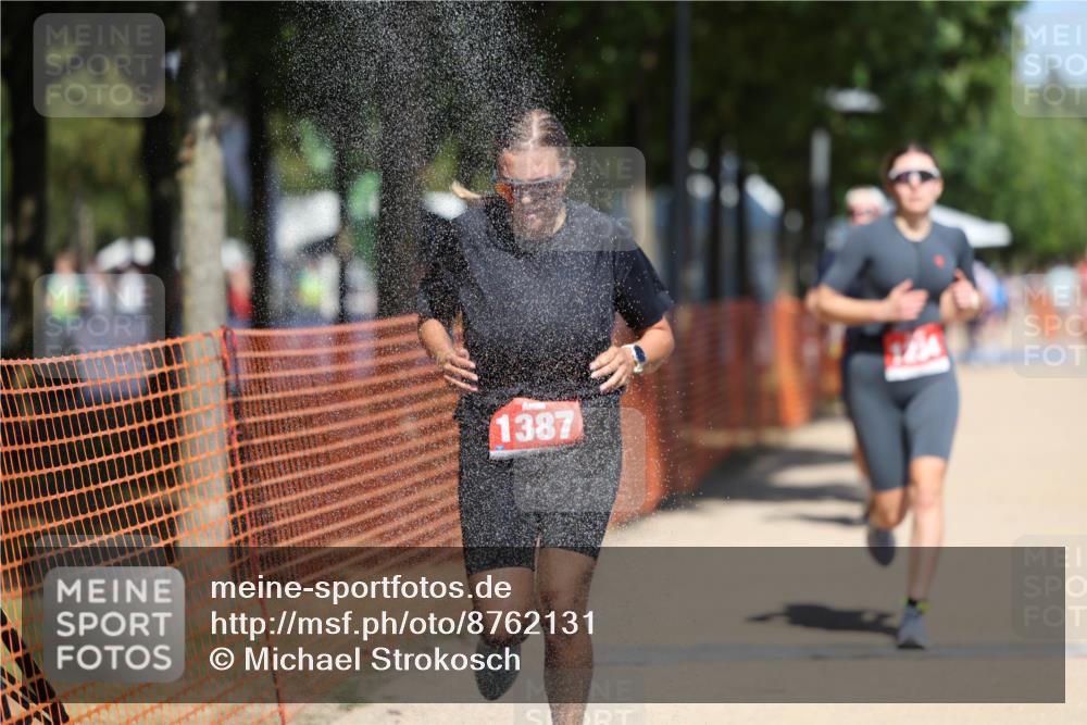 07.09.2025 - 19. Norderstedt Triathlon Michael Strokosch http://msf.ph/oto/8762131 07.09.2025 12:56:19 Laufen 814, 1234, 1241, 1249, 1351, 1387 meine-sportfotos.de