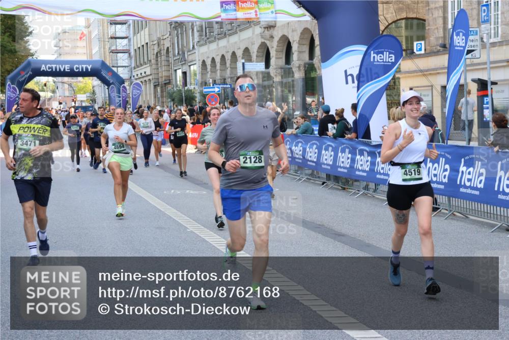 07.09.2025 - BARMER Alsterlauf Strokosch-Dieckow http://msf.ph/oto/8762168 07.09.2025 10:12:31 Ziel 2007, 2041, 2049, 2432, 2462, 2560, 2649, 2707, 3182, 3353, 3580, 3640, 4100, 4397, 4462, 4571, 4572, 4577, 4789, 5919, 8046, 8058, 8060, 8125 meine-sportfotos.de