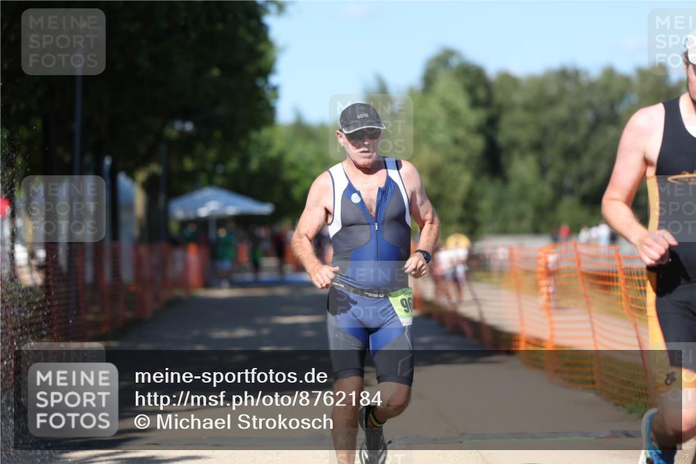 07.09.2025 - 19. Norderstedt Triathlon Michael Strokosch http://msf.ph/oto/8762184 07.09.2025 15:00:18 Laufen 963, 999 meine-sportfotos.de
