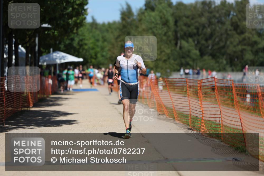 07.09.2025 - 19. Norderstedt Triathlon Michael Strokosch http://msf.ph/oto/8762237 07.09.2025 13:18:08 Laufen 241 meine-sportfotos.de
