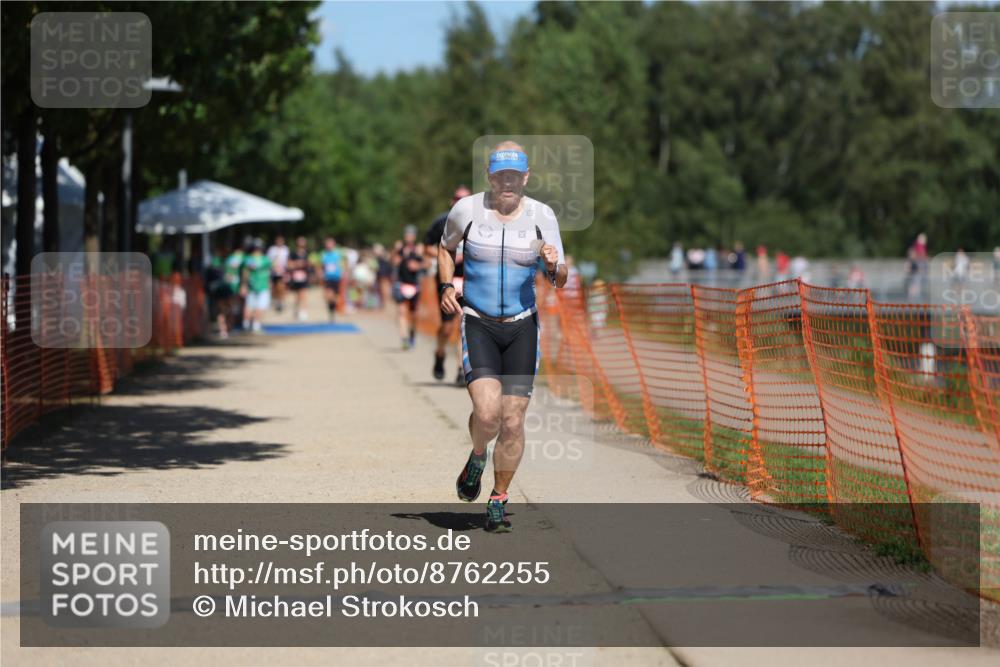 07.09.2025 - 19. Norderstedt Triathlon Michael Strokosch http://msf.ph/oto/8762255 07.09.2025 13:18:08 Laufen 241 meine-sportfotos.de