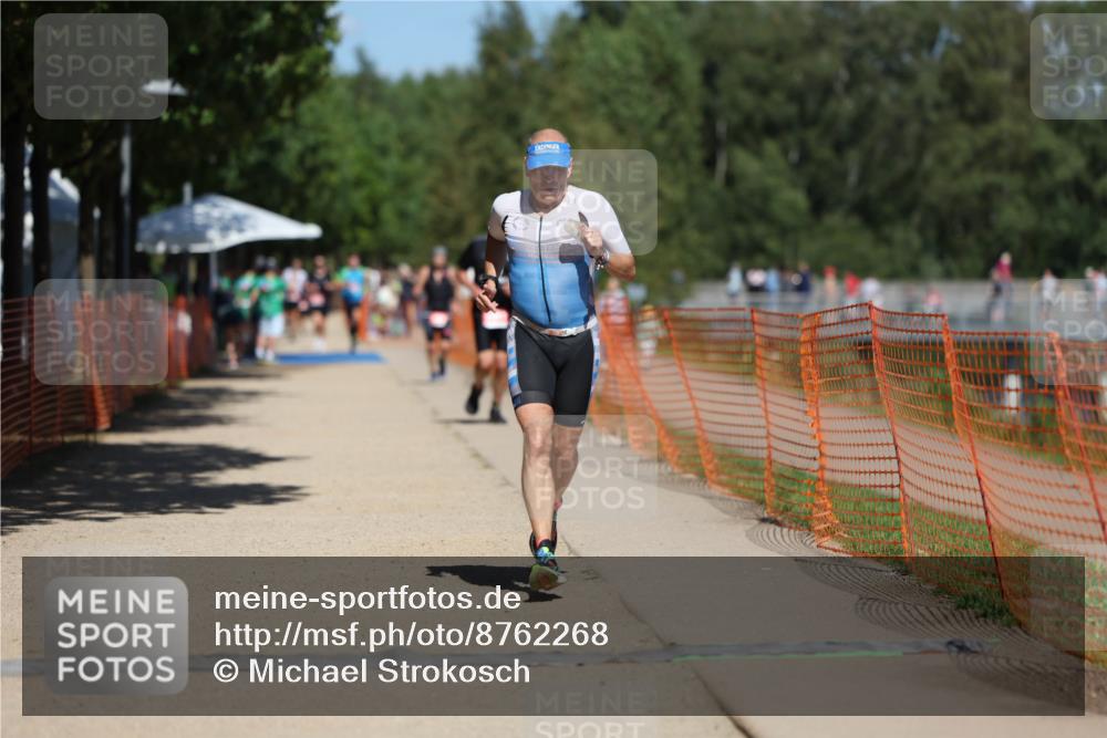 07.09.2025 - 19. Norderstedt Triathlon Michael Strokosch http://msf.ph/oto/8762268 07.09.2025 13:18:08 Laufen 241 meine-sportfotos.de