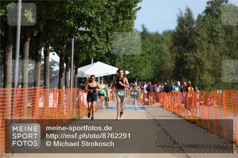 07.09.2025 - 19. Norderstedt Triathlon Michael Strokosch http://msf.ph/oto/8762291 07.09.2025 10:46:45 Laufen 646 meine-sportfotos.de