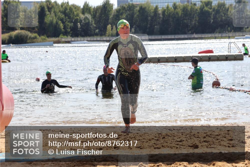 07.09.2025 - 19. Norderstedt Triathlon Luisa Fischer http://msf.ph/oto/8762317 07.09.2025 14:26:40 Schwimmen 448, 1488 meine-sportfotos.de