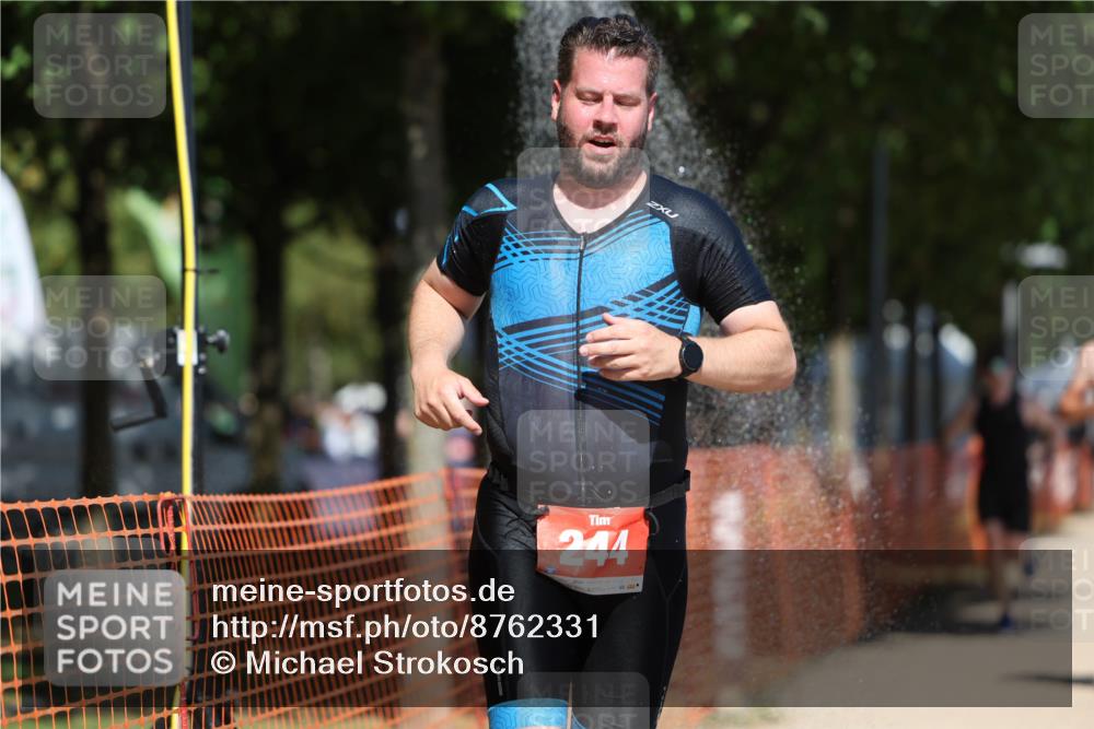 07.09.2025 - 19. Norderstedt Triathlon Michael Strokosch http://msf.ph/oto/8762331 07.09.2025 12:56:32 Laufen 244, 754, 816, 1373 meine-sportfotos.de