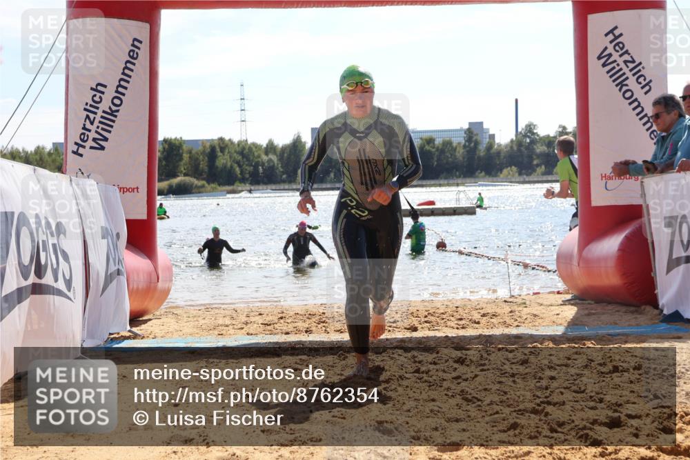 07.09.2025 - 19. Norderstedt Triathlon Luisa Fischer http://msf.ph/oto/8762354 07.09.2025 14:26:43 Schwimmen 448, 1488, 1495 meine-sportfotos.de