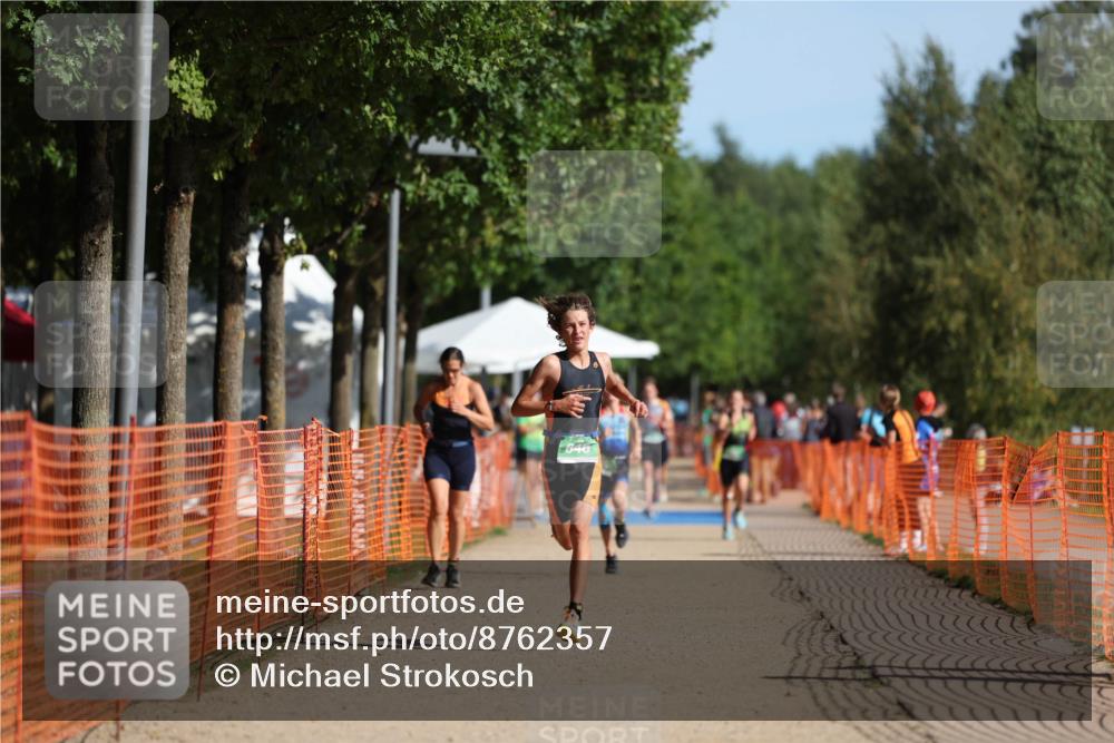07.09.2025 - 19. Norderstedt Triathlon Michael Strokosch http://msf.ph/oto/8762357 07.09.2025 10:46:46 Laufen 646 meine-sportfotos.de