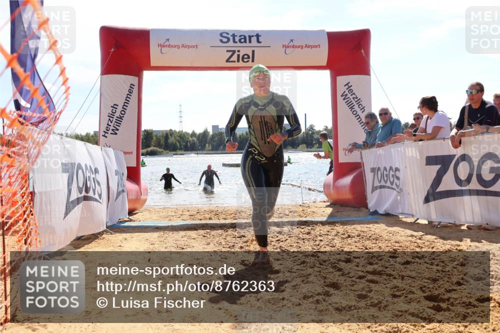 07.09.2025 - 19. Norderstedt Triathlon Luisa Fischer http://msf.ph/oto/8762363 07.09.2025 14:26:44 Schwimmen 448, 1488, 1495 meine-sportfotos.de