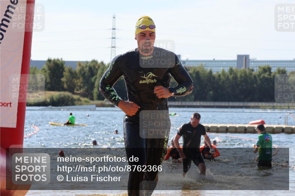 07.09.2025 - 19. Norderstedt Triathlon Luisa Fischer http://msf.ph/oto/8762366 07.09.2025 12:11:09 Schwimmen 145, 183, 712, 1238, 1283 meine-sportfotos.de
