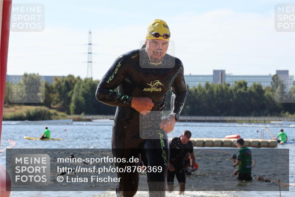 07.09.2025 - 19. Norderstedt Triathlon Luisa Fischer http://msf.ph/oto/8762369 07.09.2025 12:11:10 Schwimmen 145, 183, 712, 1238, 1283, 1317 meine-sportfotos.de