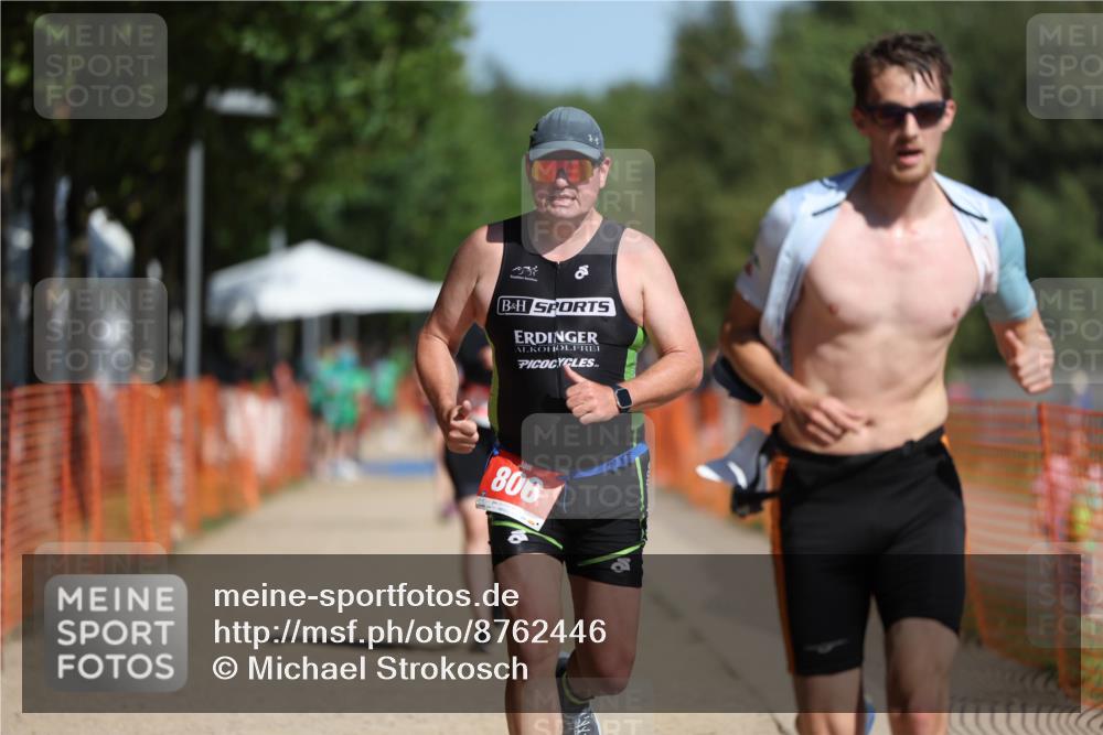 07.09.2025 - 19. Norderstedt Triathlon Michael Strokosch http://msf.ph/oto/8762446 07.09.2025 12:08:53 Laufen 185, 253, 806, 1244 meine-sportfotos.de