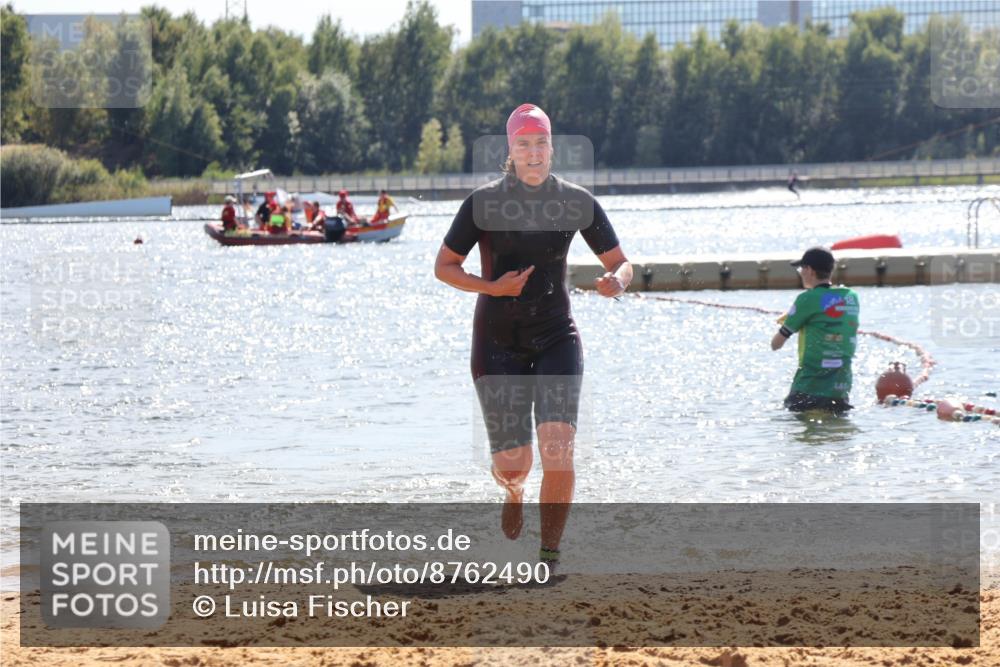 07.09.2025 - 19. Norderstedt Triathlon Luisa Fischer http://msf.ph/oto/8762490 07.09.2025 14:28:44 Schwimmen 387, 461 meine-sportfotos.de