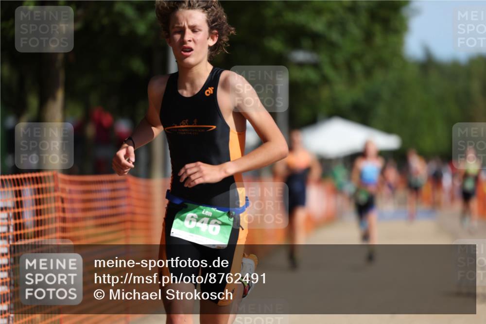 07.09.2025 - 19. Norderstedt Triathlon Michael Strokosch http://msf.ph/oto/8762491 07.09.2025 10:46:50 Laufen 106, 646, 1144 meine-sportfotos.de