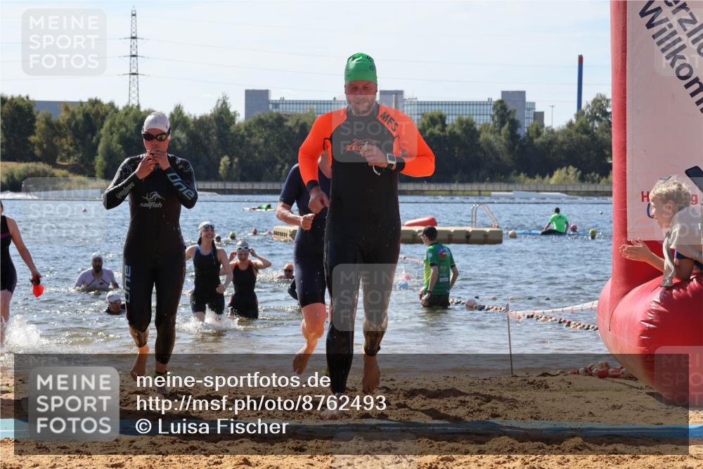 07.09.2025 - 19. Norderstedt Triathlon Luisa Fischer http://msf.ph/oto/8762493 07.09.2025 12:11:23 Schwimmen 265, 307, 781, 858, 1317, 1345 meine-sportfotos.de