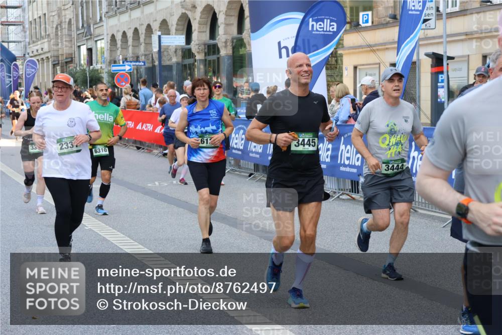 07.09.2025 - BARMER Alsterlauf Strokosch-Dieckow http://msf.ph/oto/8762497 07.09.2025 10:12:24 Ziel 2041, 2432, 2462, 2649, 3182, 3448, 3486, 3880, 3973, 4100, 4136, 4175, 4280, 4397, 4789, 4792, 4852, 5732, 5865, 5897, 5919, 8046, 8058, 8060, 8061, 8125, 8357 meine-sportfotos.de