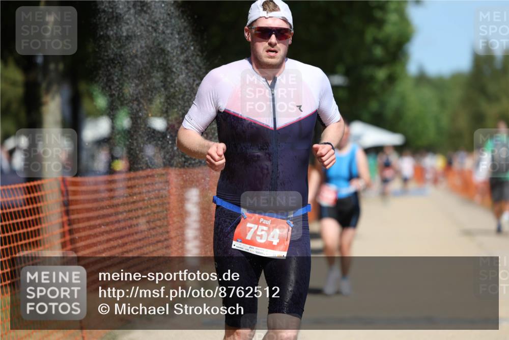 07.09.2025 - 19. Norderstedt Triathlon Michael Strokosch http://msf.ph/oto/8762512 07.09.2025 12:56:39 Laufen 754, 1243, 1373 meine-sportfotos.de
