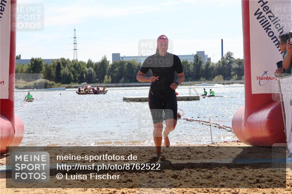 07.09.2025 - 19. Norderstedt Triathlon Luisa Fischer http://msf.ph/oto/8762522 07.09.2025 14:28:46 Schwimmen 387 meine-sportfotos.de