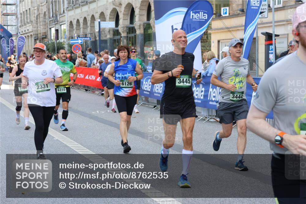 07.09.2025 - BARMER Alsterlauf Strokosch-Dieckow http://msf.ph/oto/8762535 07.09.2025 10:12:24 Ziel 2041, 2432, 2462, 2649, 3182, 3448, 3486, 3880, 3973, 4100, 4136, 4175, 4280, 4397, 4789, 4792, 4852, 5732, 5865, 5897, 5919, 8046, 8058, 8060, 8061, 8125, 8357 meine-sportfotos.de