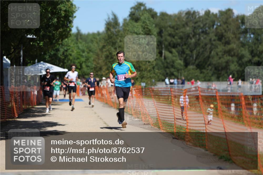 07.09.2025 - 19. Norderstedt Triathlon Michael Strokosch http://msf.ph/oto/8762537 07.09.2025 13:18:23 Laufen 313, 698 meine-sportfotos.de