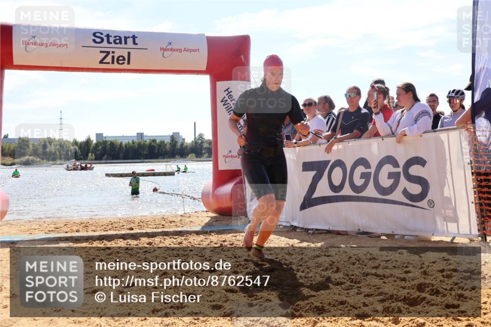 07.09.2025 - 19. Norderstedt Triathlon Luisa Fischer http://msf.ph/oto/8762547 07.09.2025 14:28:48 Schwimmen 387 meine-sportfotos.de