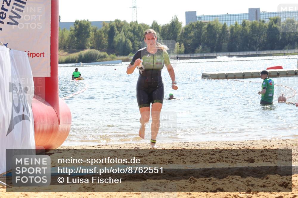 07.09.2025 - 19. Norderstedt Triathlon Luisa Fischer http://msf.ph/oto/8762551 07.09.2025 14:31:42 Schwimmen 1482 meine-sportfotos.de