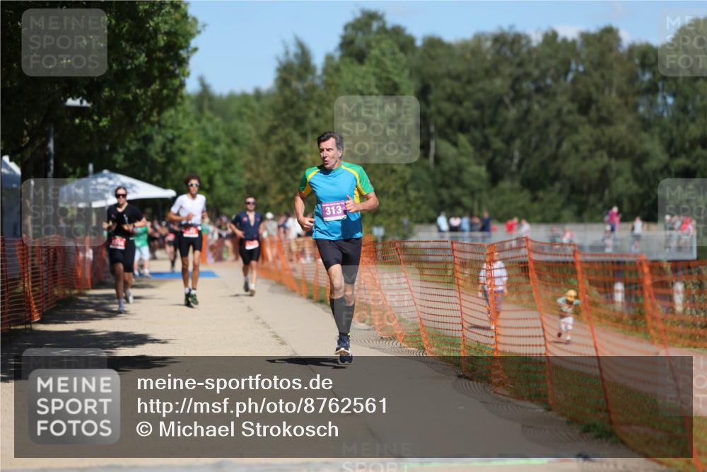 07.09.2025 - 19. Norderstedt Triathlon Michael Strokosch http://msf.ph/oto/8762561 07.09.2025 13:18:24 Laufen 313 meine-sportfotos.de