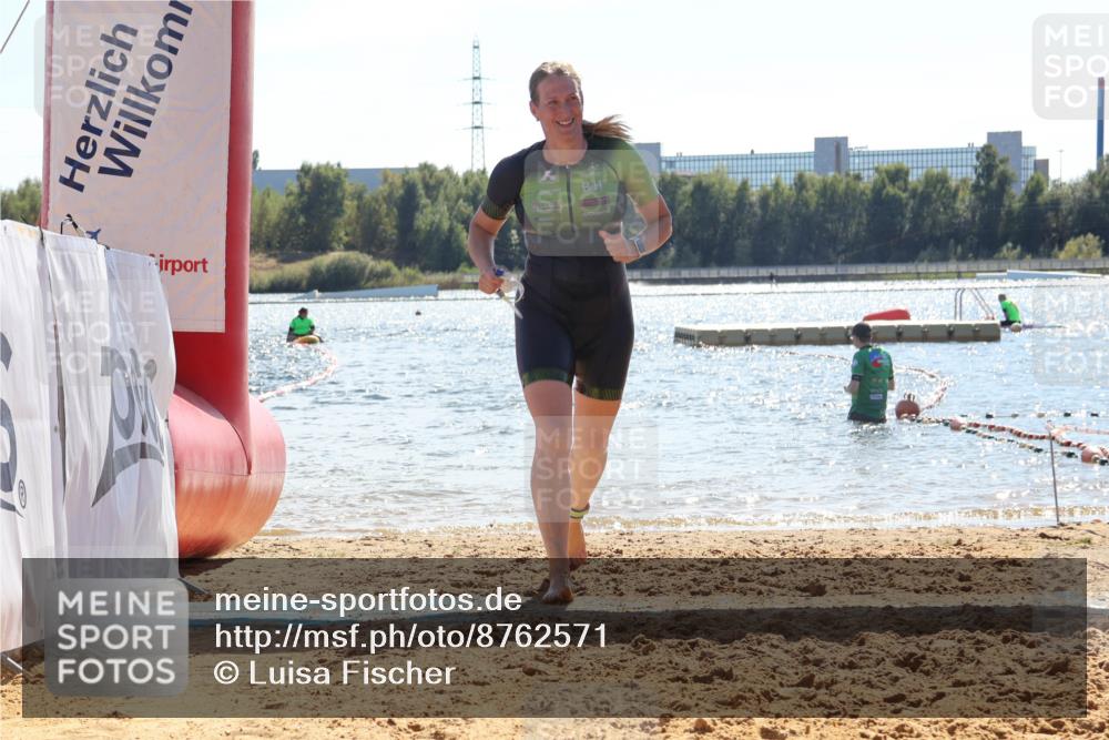 07.09.2025 - 19. Norderstedt Triathlon Luisa Fischer http://msf.ph/oto/8762571 07.09.2025 14:31:44 Schwimmen 1482 meine-sportfotos.de