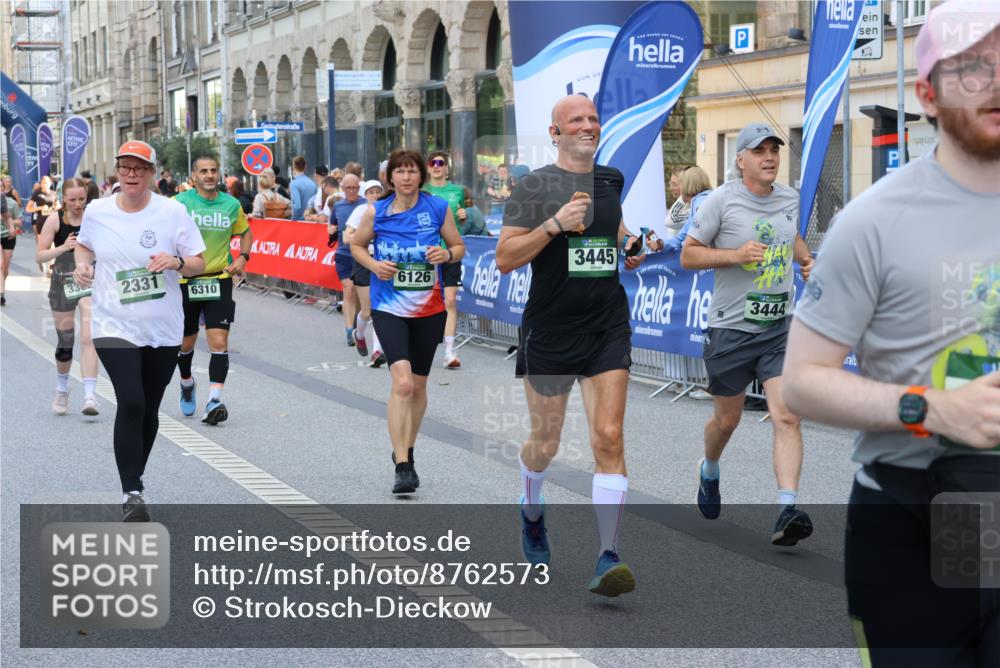 07.09.2025 - BARMER Alsterlauf Strokosch-Dieckow http://msf.ph/oto/8762573 07.09.2025 10:12:24 Ziel 2041, 2432, 2462, 2649, 3182, 3448, 3486, 3880, 3973, 4100, 4136, 4175, 4280, 4397, 4789, 4792, 4852, 5732, 5865, 5897, 5919, 8046, 8058, 8060, 8061, 8125, 8357 meine-sportfotos.de