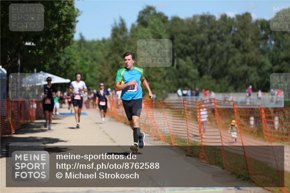 07.09.2025 - 19. Norderstedt Triathlon Michael Strokosch http://msf.ph/oto/8762588 07.09.2025 13:18:25 Laufen 313, 814 meine-sportfotos.de