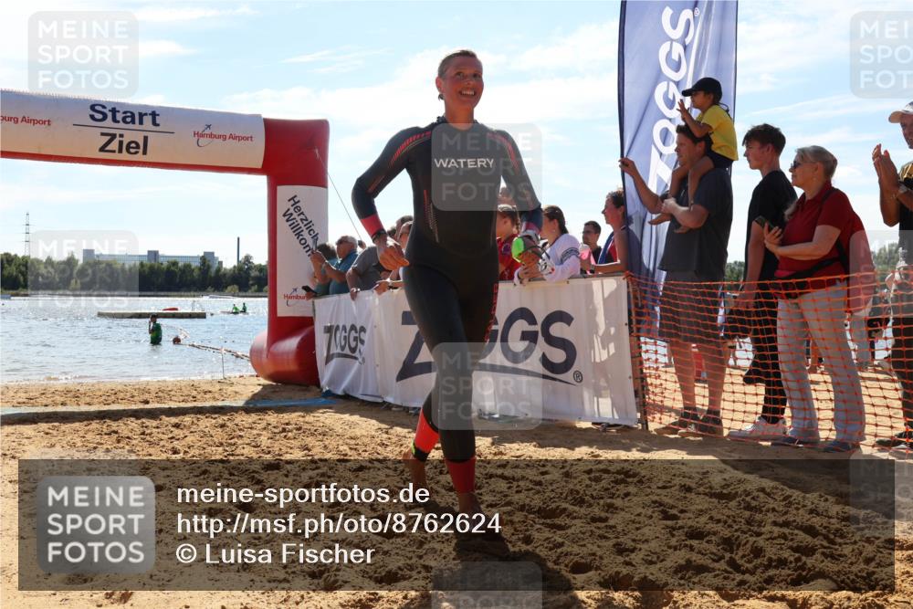 07.09.2025 - 19. Norderstedt Triathlon Luisa Fischer http://msf.ph/oto/8762624 07.09.2025 14:32:10 Schwimmen 897 meine-sportfotos.de