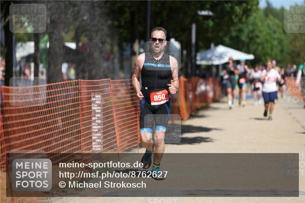 07.09.2025 - 19. Norderstedt Triathlon Michael Strokosch http://msf.ph/oto/8762627 07.09.2025 12:56:51 Laufen 156, 169, 850 meine-sportfotos.de