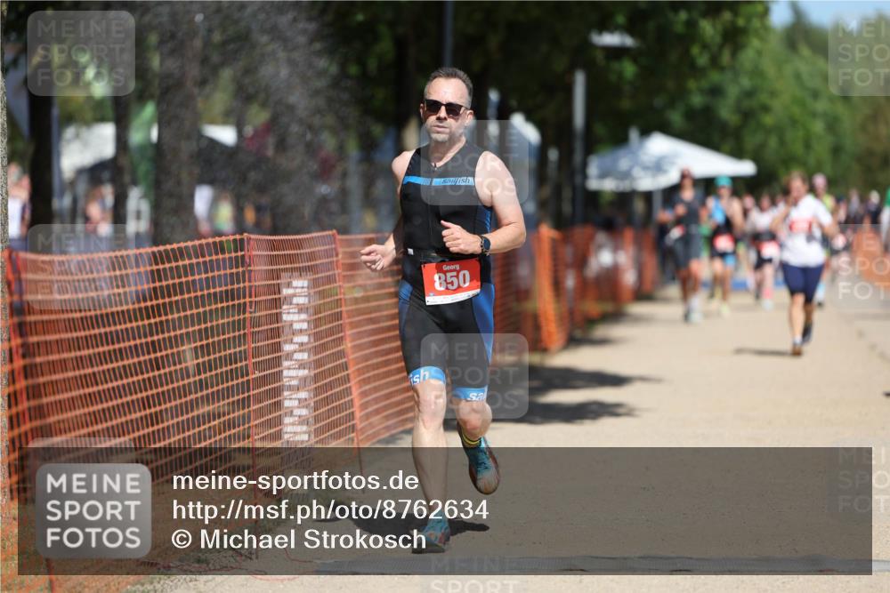 07.09.2025 - 19. Norderstedt Triathlon Michael Strokosch http://msf.ph/oto/8762634 07.09.2025 12:56:51 Laufen 156, 169, 850 meine-sportfotos.de