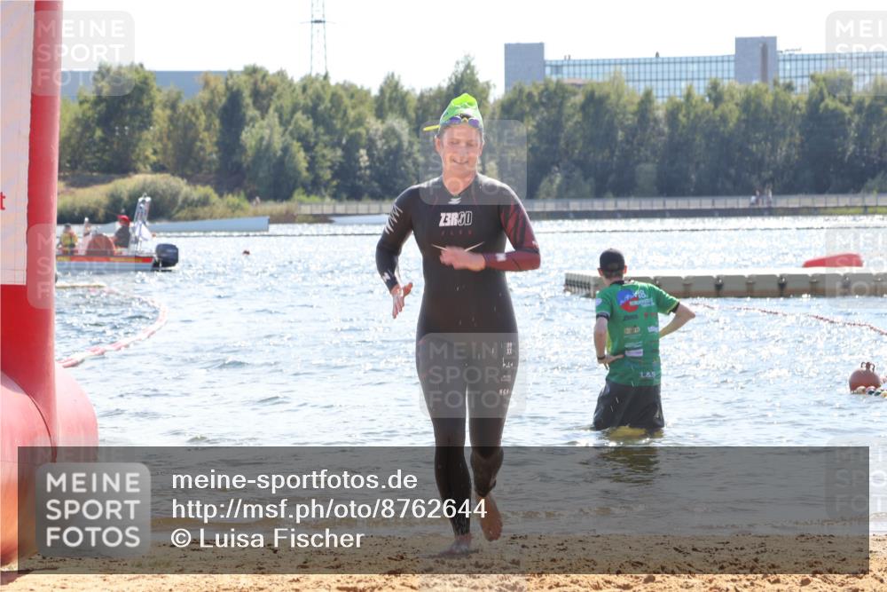 07.09.2025 - 19. Norderstedt Triathlon Luisa Fischer http://msf.ph/oto/8762644 07.09.2025 14:33:14 Schwimmen 466 meine-sportfotos.de