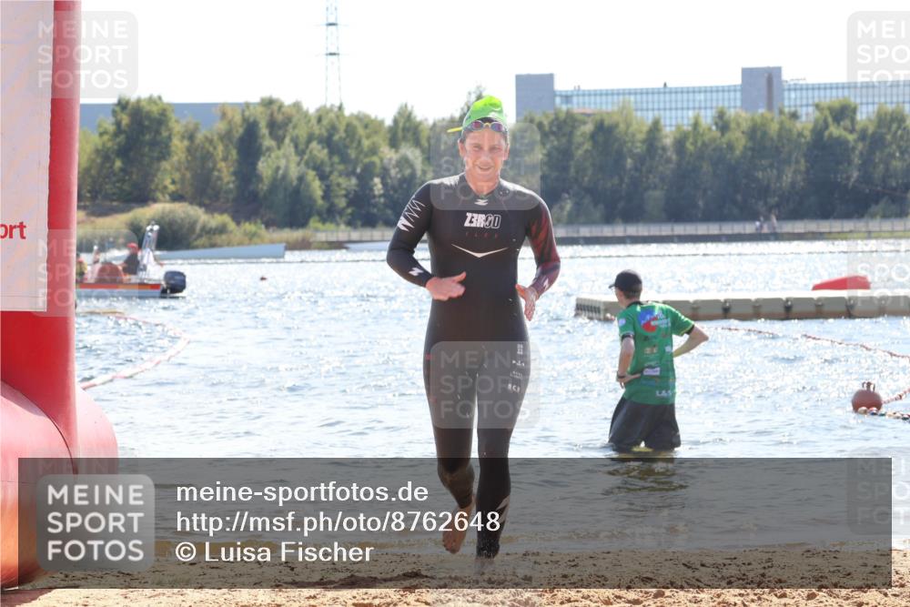 07.09.2025 - 19. Norderstedt Triathlon Luisa Fischer http://msf.ph/oto/8762648 07.09.2025 14:33:14 Schwimmen 466 meine-sportfotos.de