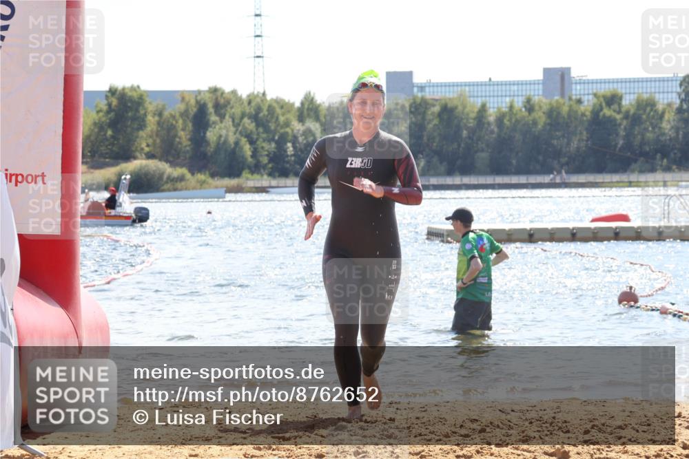 07.09.2025 - 19. Norderstedt Triathlon Luisa Fischer http://msf.ph/oto/8762652 07.09.2025 14:33:14 Schwimmen 466 meine-sportfotos.de