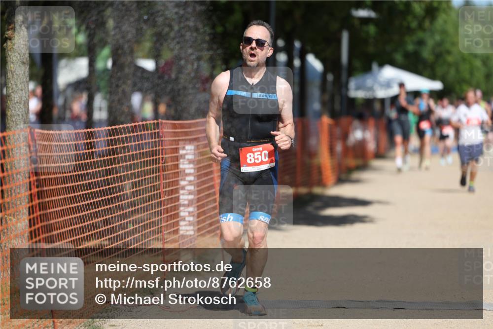 07.09.2025 - 19. Norderstedt Triathlon Michael Strokosch http://msf.ph/oto/8762658 07.09.2025 12:56:52 Laufen 156, 169, 850 meine-sportfotos.de