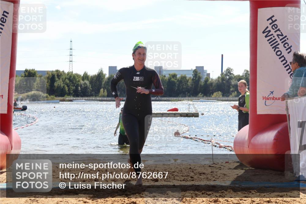 07.09.2025 - 19. Norderstedt Triathlon Luisa Fischer http://msf.ph/oto/8762667 07.09.2025 14:33:16 Schwimmen 466 meine-sportfotos.de